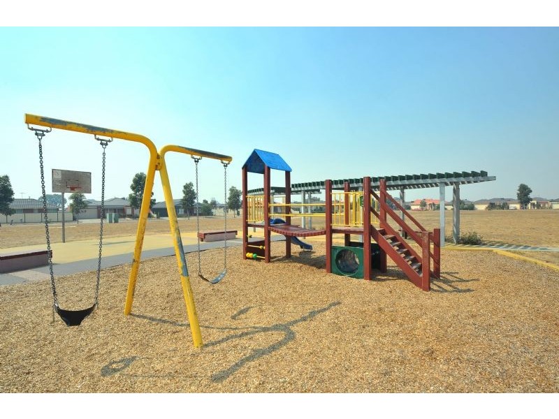 Roxburgh Park VIC 3064