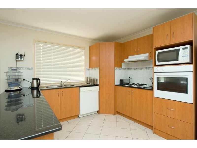 15 Elmwood Place, Craigieburn VIC 3064