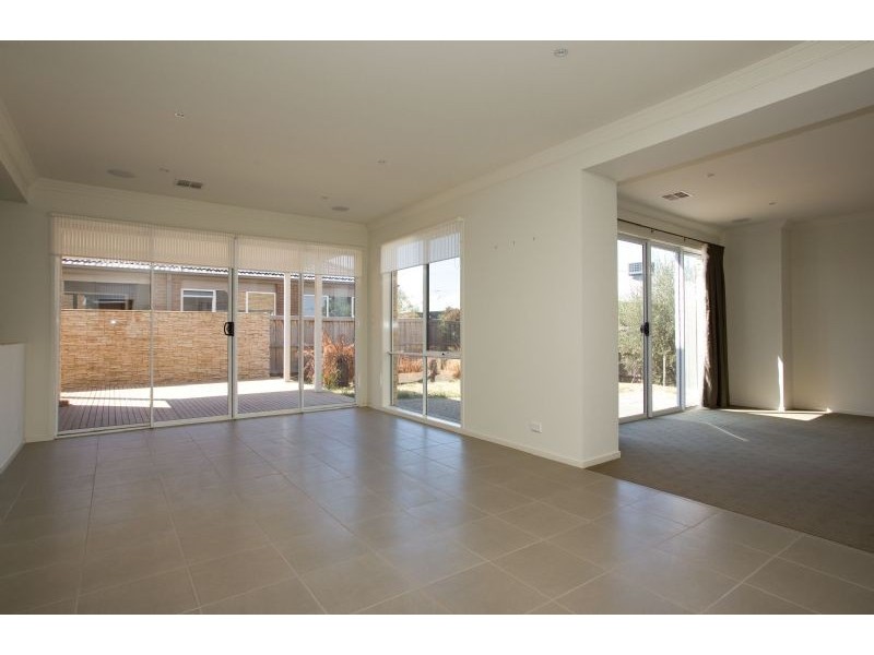 5 Emmerdale Place, Craigieburn VIC 3064