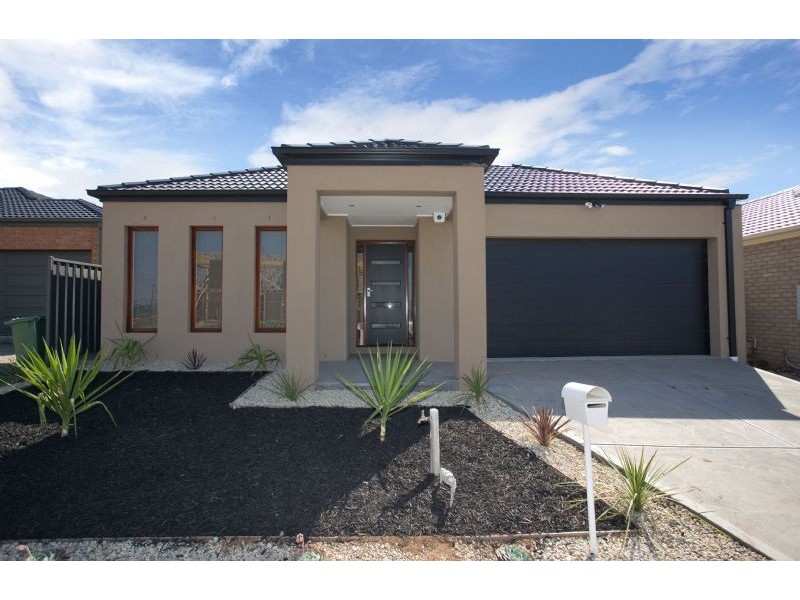 34 Kinglake Crescent, Craigieburn VIC 3064