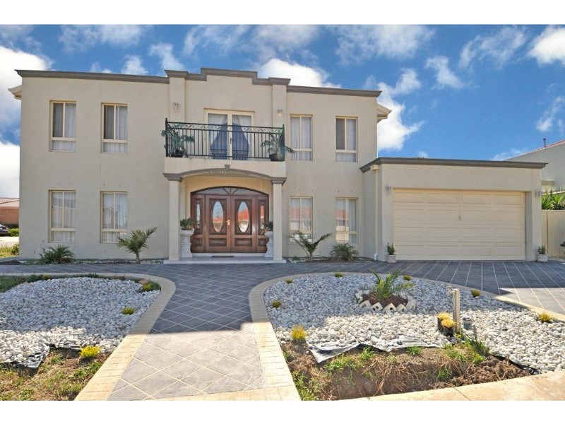 1 Avonlea Court, Roxburgh Park VIC 3064