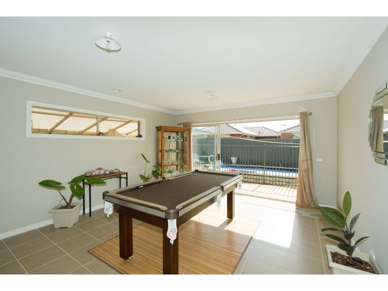 4 Gippsland Way, Craigieburn VIC 3064