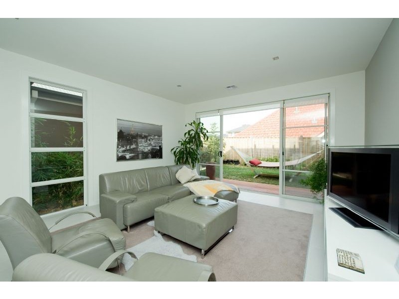 74 Royal Terrace, Craigieburn VIC 3064