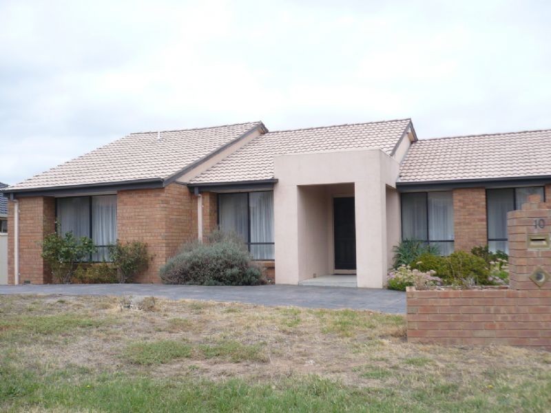 10 Smeaton Court, Craigieburn VIC 3064