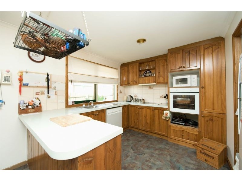 20 Dorchester Street, Craigieburn VIC 3064