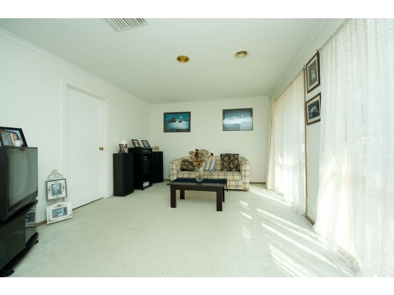 20 Dorchester Street, Craigieburn VIC 3064