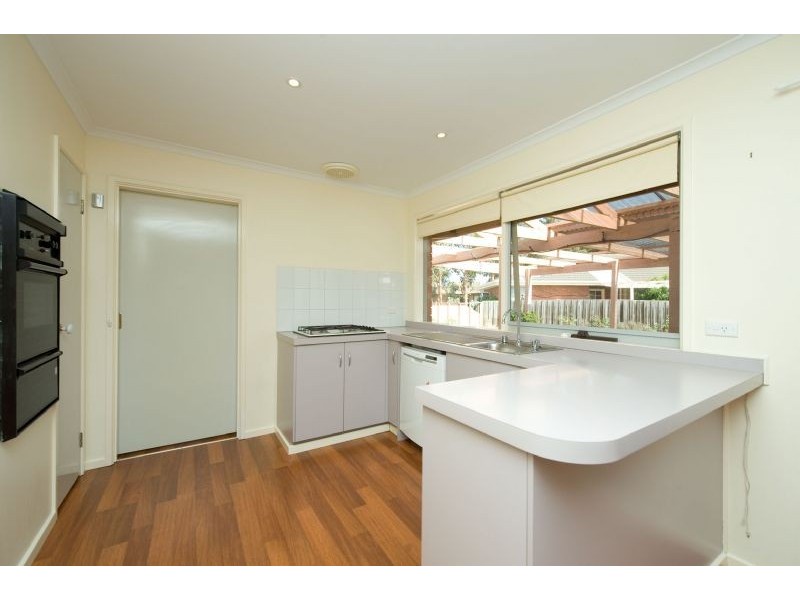10  Cardiff Court, Craigieburn VIC 3064