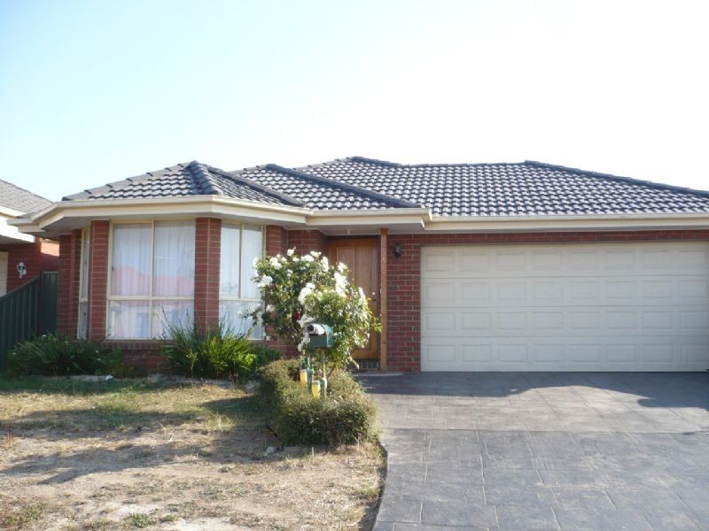 4 Swinburne Close, Craigieburn VIC 3064