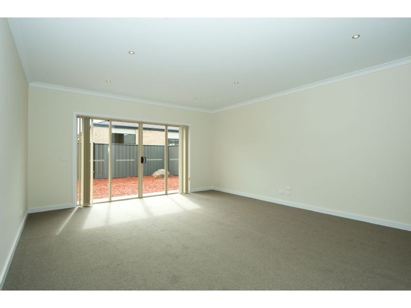 12 Somersby Road, Craigieburn VIC 3064