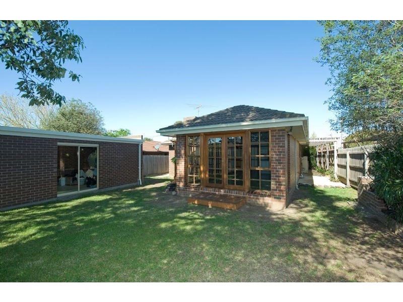 76 Dianne Avenue, Craigieburn VIC 3064