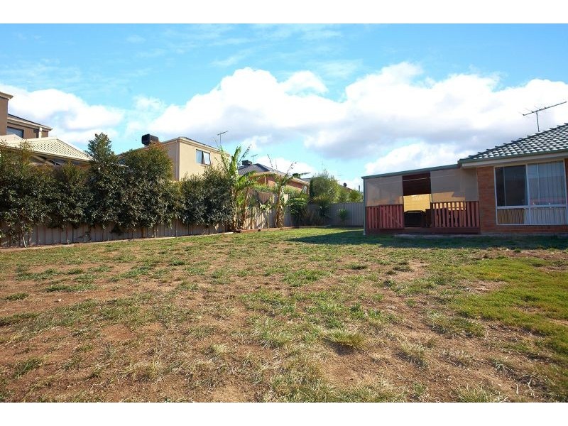 33 Bowral Loop, Craigieburn VIC 3064