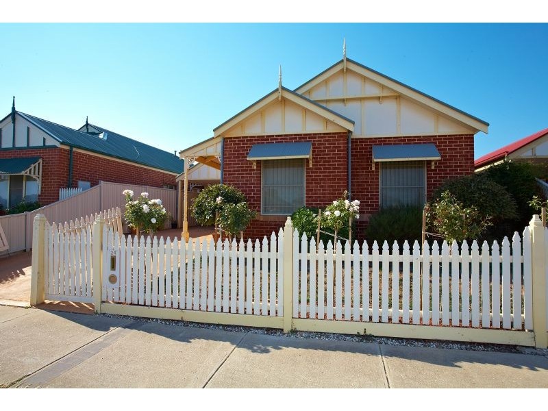 24  Bradworth Street, Craigieburn VIC 3064