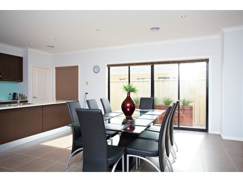 32 Tusmore Rise, Craigieburn VIC 3064