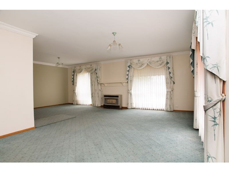 3 Kent Court, Craigieburn VIC 3064