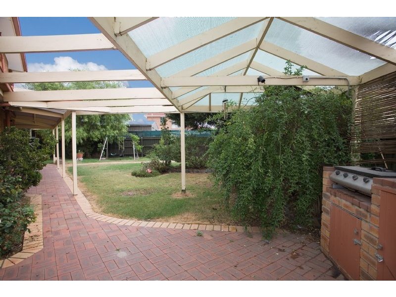 3 Kent Court, Craigieburn VIC 3064