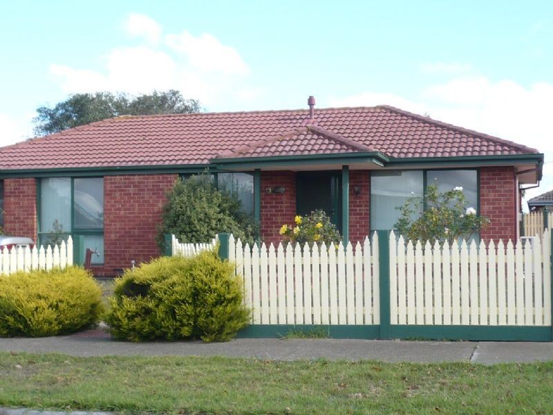 3 Trecastle Court, Craigieburn VIC 3064