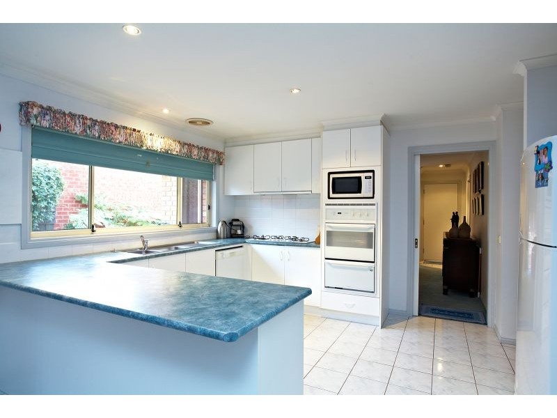 12 Sheridan Way, Roxburgh Park VIC 3064