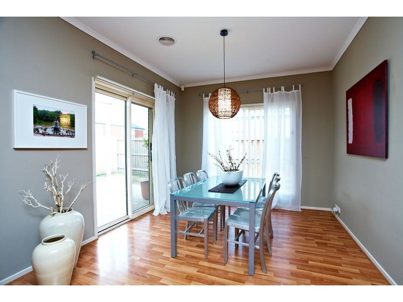 1  Floreat Grove, Craigieburn VIC 3064