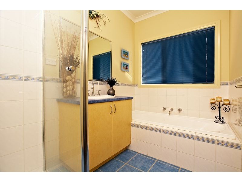 32 Parramatta Walk, Craigieburn VIC 3064