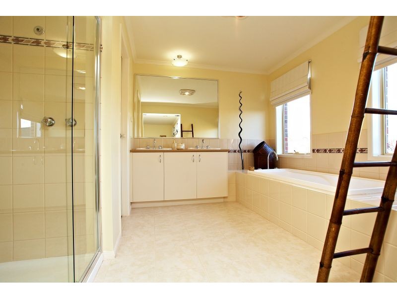 12 Hybrid Court, Craigieburn VIC 3064