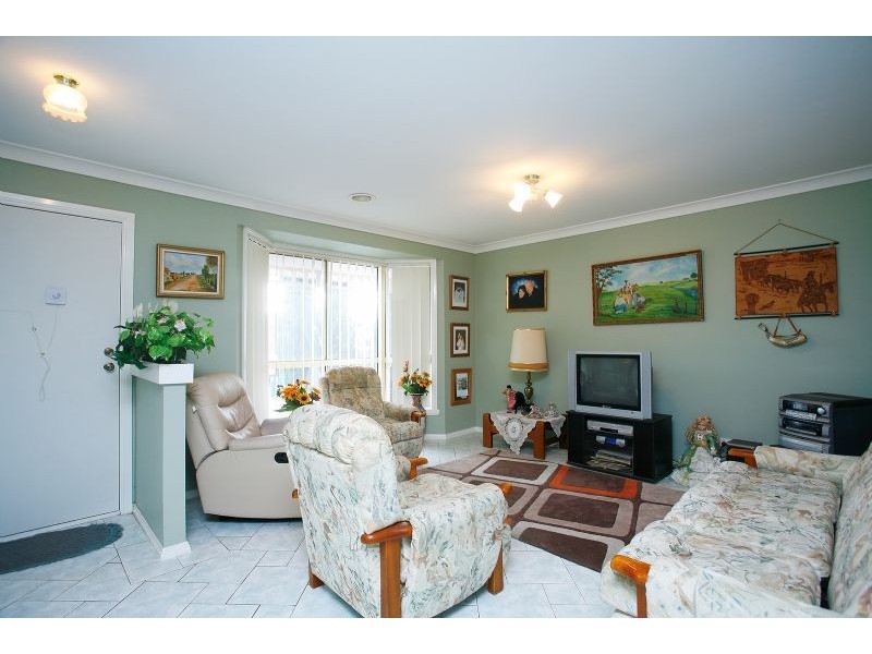 76 McKenzie Crescent, Roxburgh Park VIC 3064