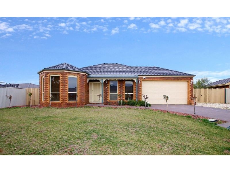 36 Stoneleigh Place, Craigieburn VIC 3064