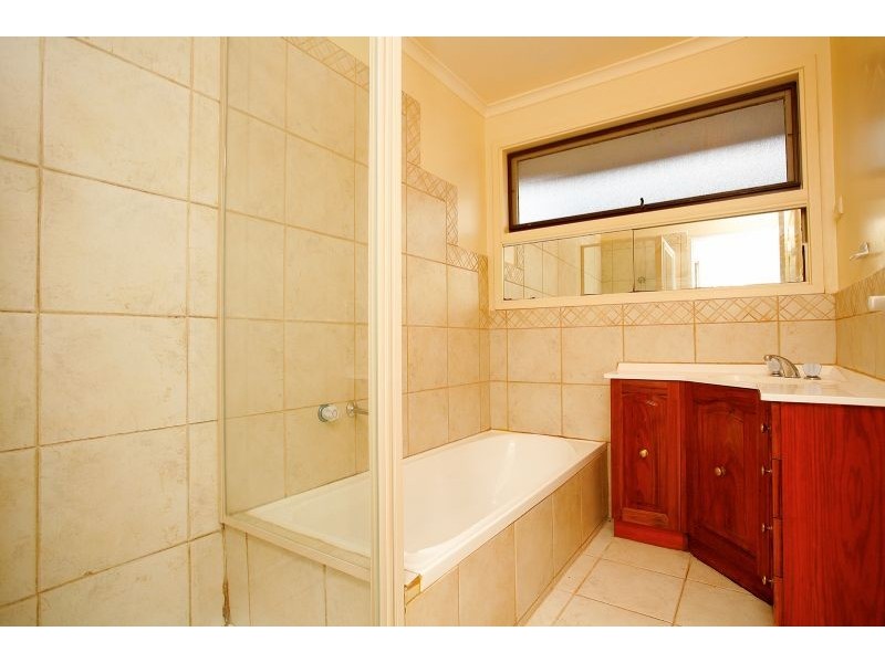 39 Southern Crescent, Craigieburn VIC 3064
