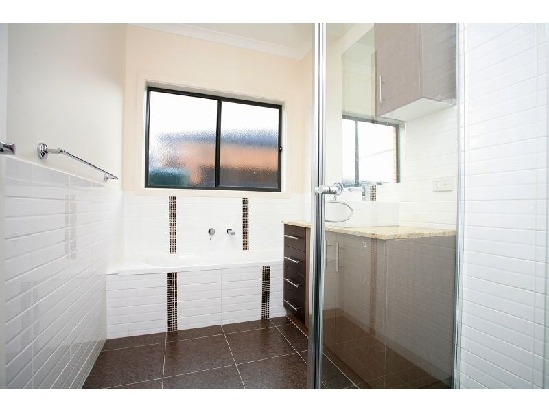 15 Highbury Circuit, Craigieburn VIC 3064