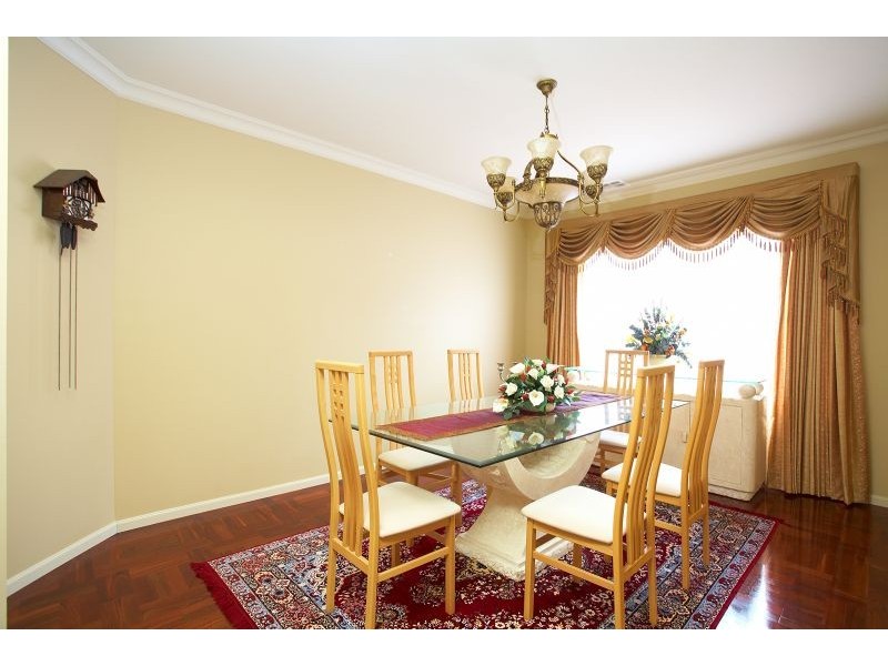 6 Deauville Green, Craigieburn VIC 3064