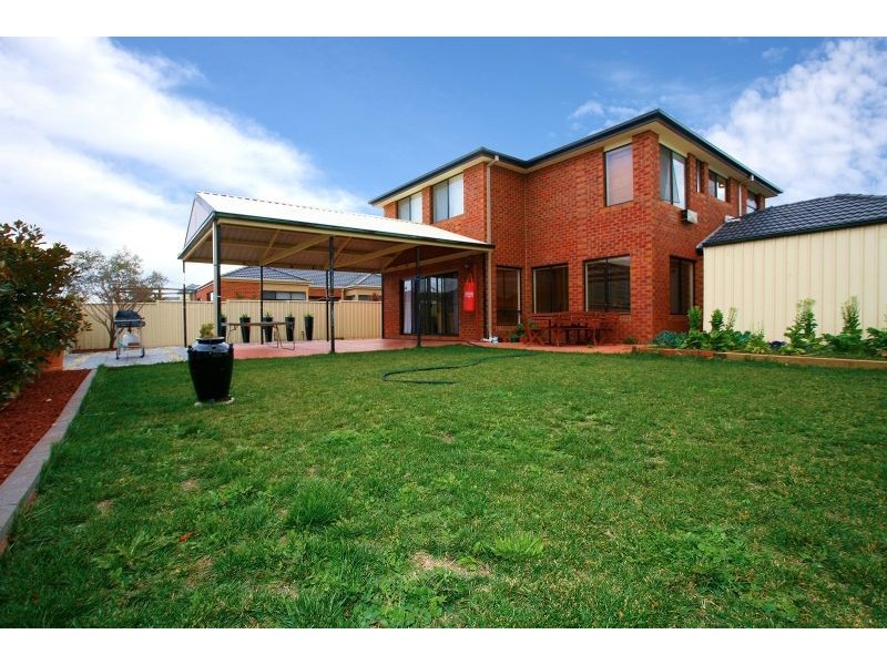 6 Deauville Green, Craigieburn VIC 3064