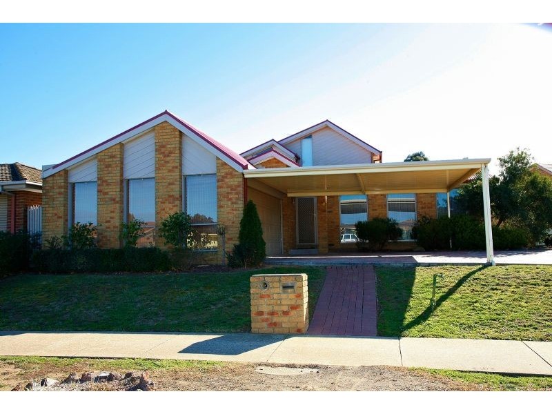 28 Newlyn Drive, Craigieburn VIC 3064