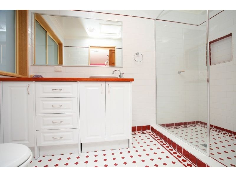 28 Newlyn Drive, Craigieburn VIC 3064