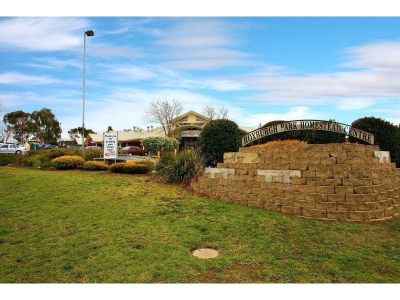 6 Childs Place, Roxburgh Park VIC 3064