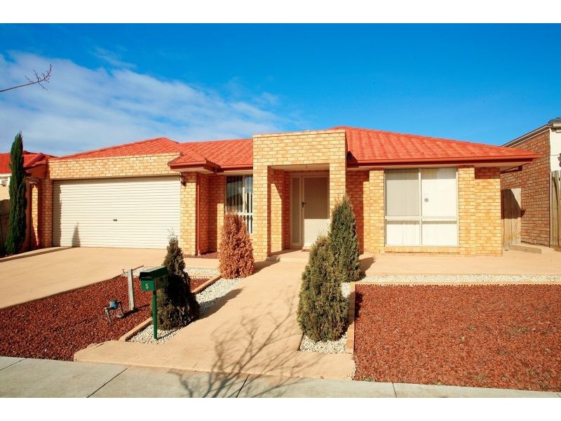 5 Rosemont Way, Roxburgh Park VIC 3064