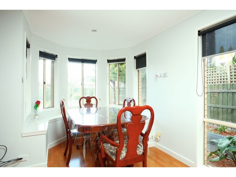 108 Rossiter Avenue, Roxburgh Park VIC 3064