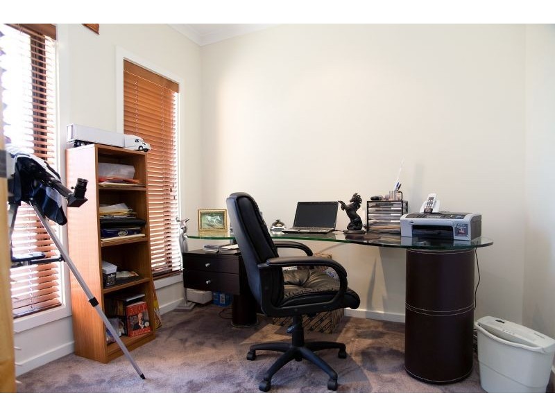 17 Highbury Circuit, Craigieburn VIC 3064