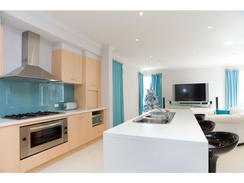 10 Scarborough Terrace, Craigieburn VIC 3064