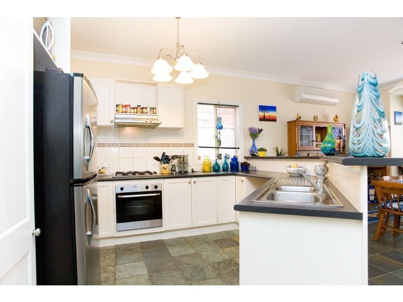 9 Parkstone View, Craigieburn VIC 3064