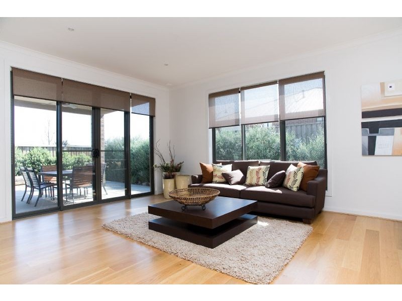 1  Harrington Avenue, Craigieburn VIC 3064