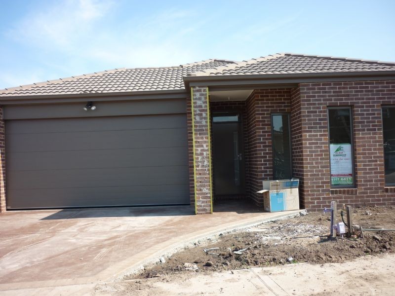 3 Black Range Avenue, Craigieburn VIC 3064