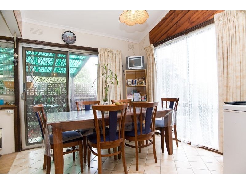 16 Dianne Avenue, Craigieburn VIC 3064