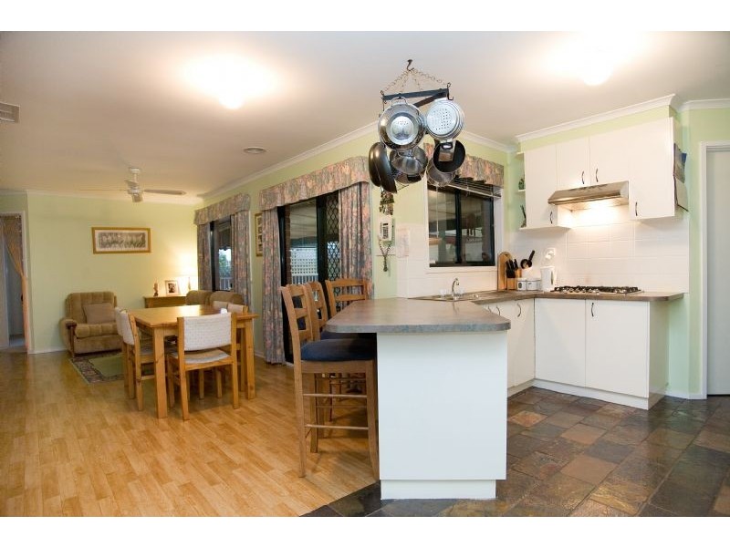 11 Surrey Court, Craigieburn VIC 3064