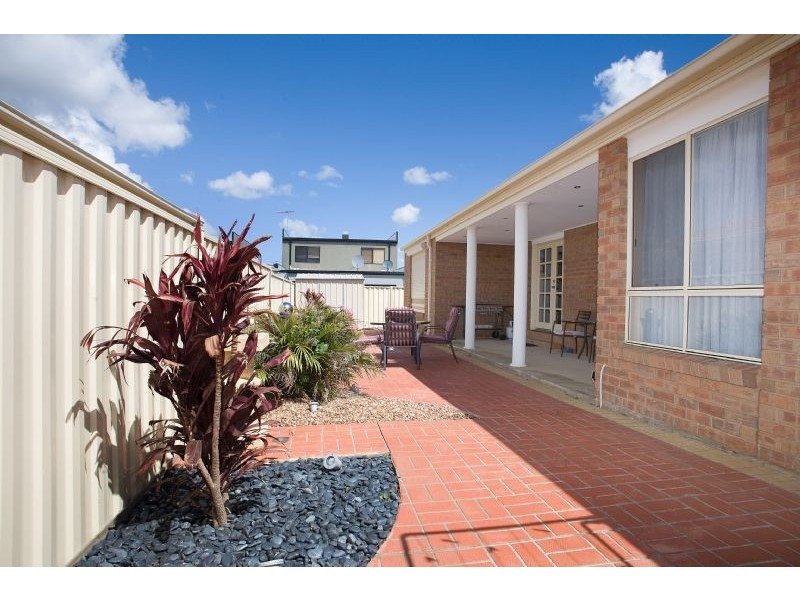 14 Malabar Street, Roxburgh Park VIC 3064