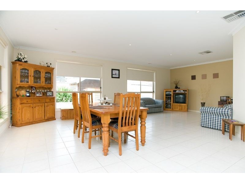 26 Parramatta Walk, Craigieburn VIC 3064