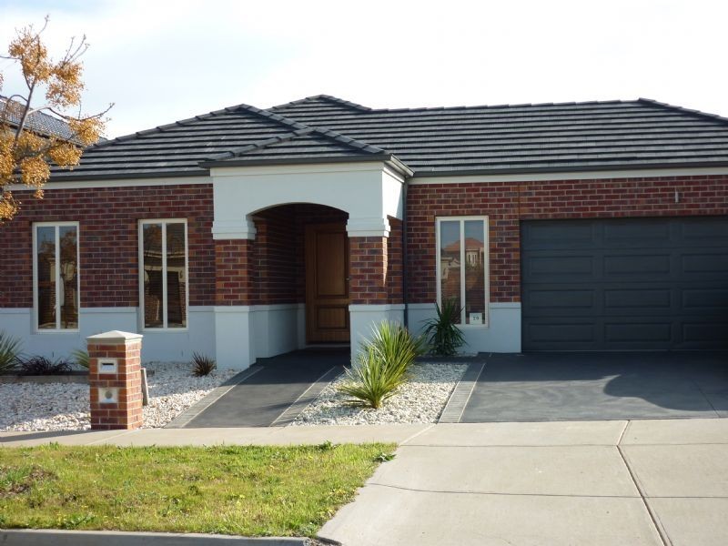 29 Lauderdale Drive, Craigieburn VIC 3064