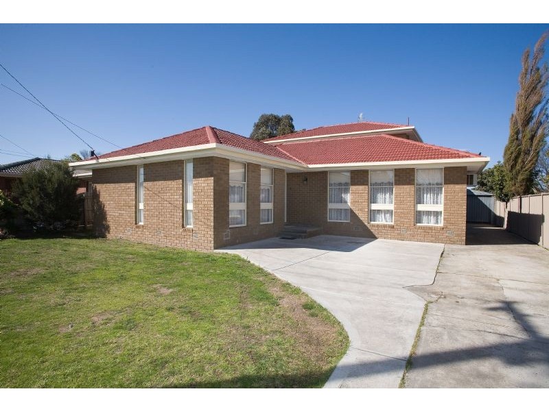 38 Bank Street, Craigieburn VIC 3064