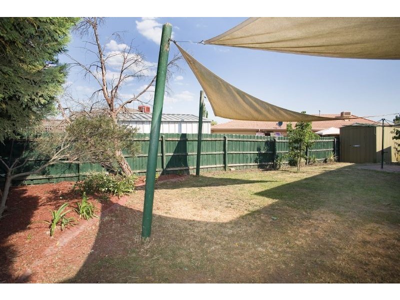 15 Ramsbury Street, Craigieburn VIC 3064
