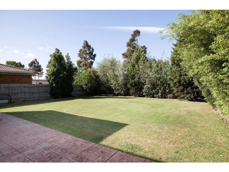 20 Johnson Court, Roxburgh Park VIC 3064