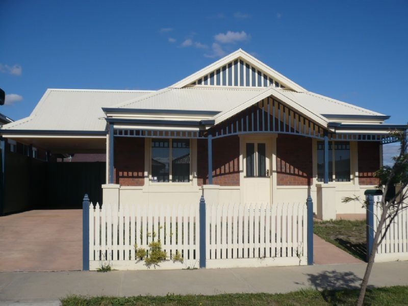 9 Ballarat Court, Craigieburn VIC 3064