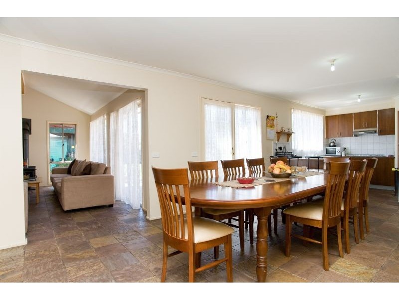 3 Howson Place, Roxburgh Park VIC 3064